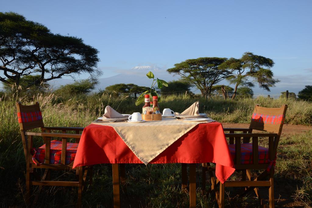 Kibo Safari Camp Villa Amboseli Dış mekan fotoğraf
