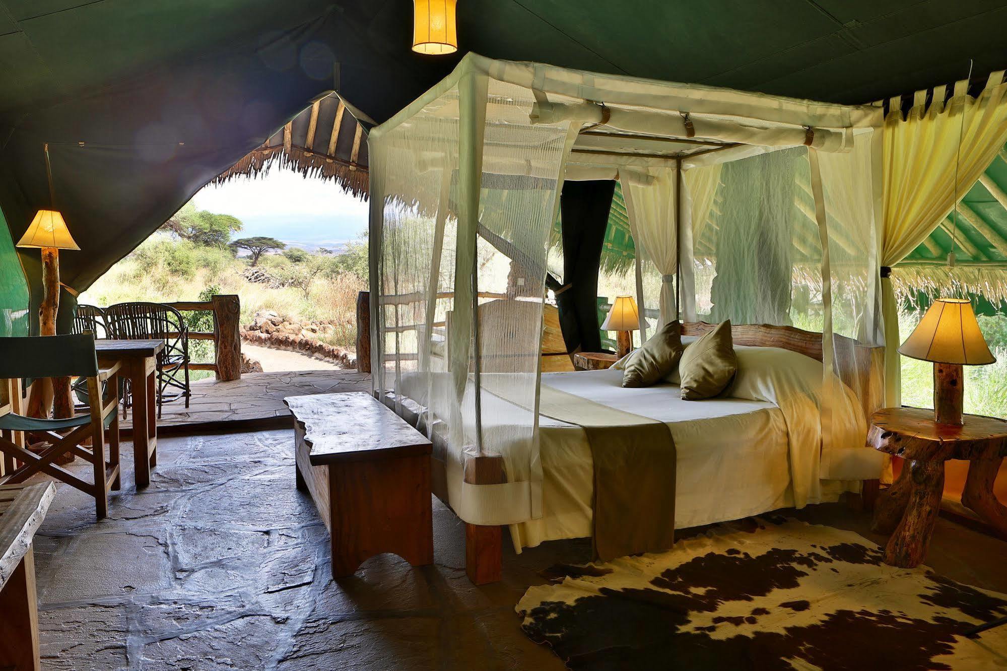 Kibo Safari Camp Villa Amboseli Dış mekan fotoğraf