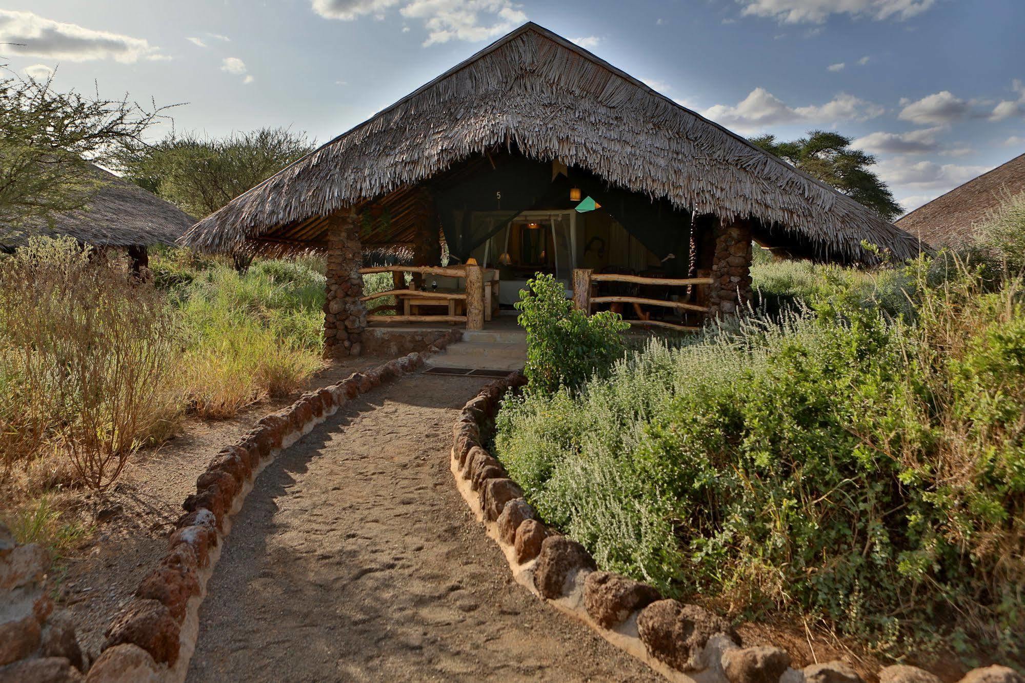 Kibo Safari Camp Villa Amboseli Dış mekan fotoğraf