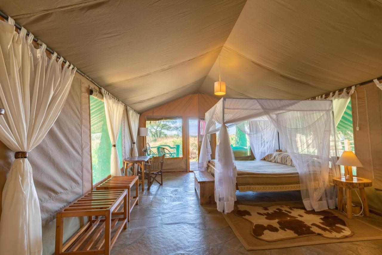Kibo Safari Camp Villa Amboseli Dış mekan fotoğraf
