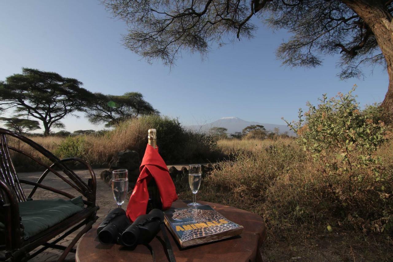 Kibo Safari Camp Villa Amboseli Dış mekan fotoğraf